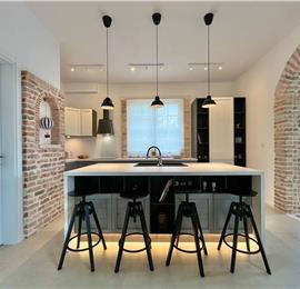 4 bedroom villa with pool and sea views, Kumbor, sleeps 8-10